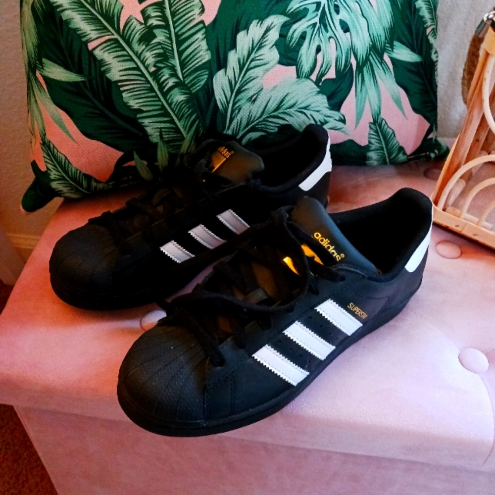 ADIDAS 👟 Sneaker Shoe